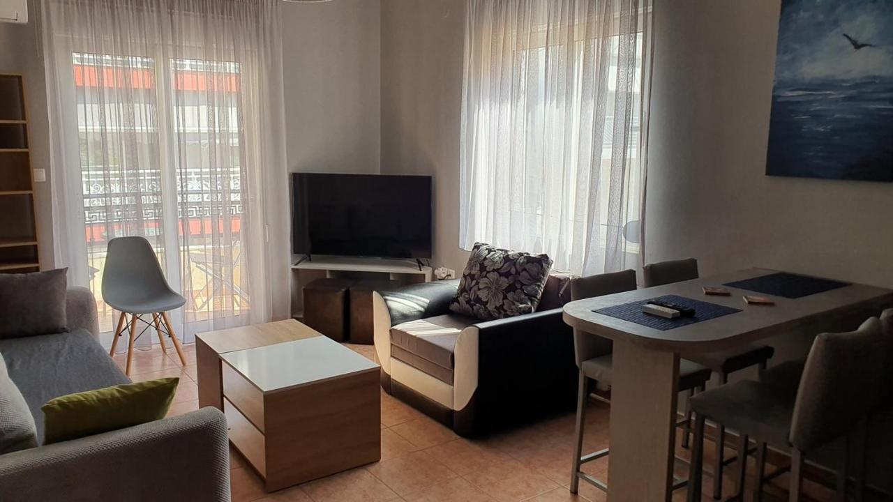 Theos Apartment Alexandroupoli Exterior photo
