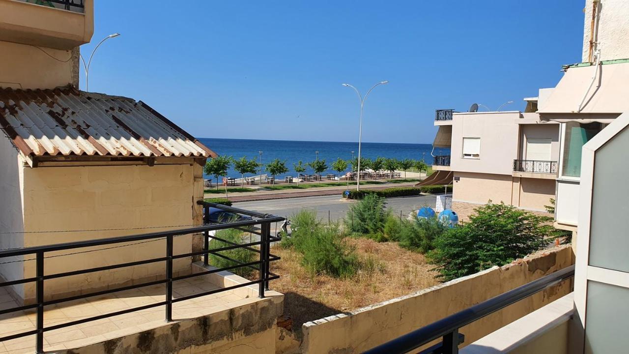 Theos Apartment Alexandroupoli Exterior photo