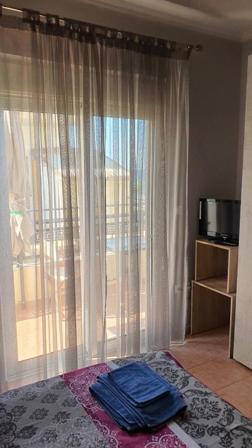 Theos Apartment Alexandroupoli Exterior photo